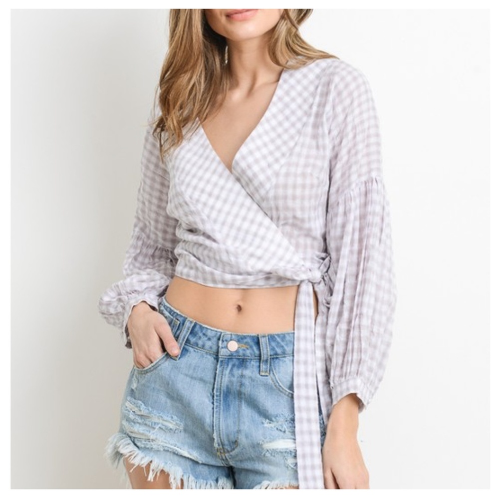 🦋MAKE AN OFFER!🦋Taupe Check Wrap Crop Top - Picture 2 of 6